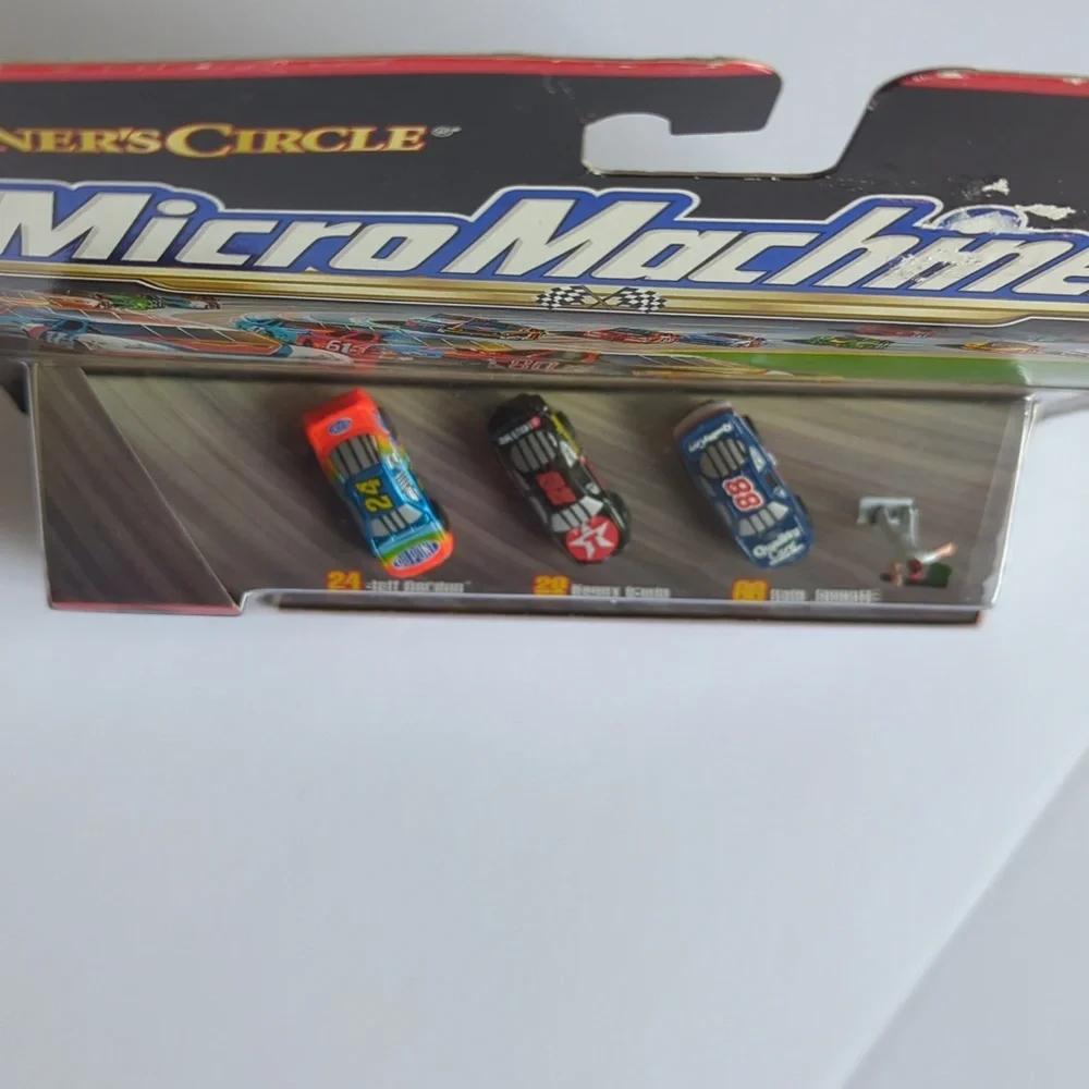 1999 Galoob Toys Micro Machines Winners Circle Jeff Gordon Green Flag Series NIP
